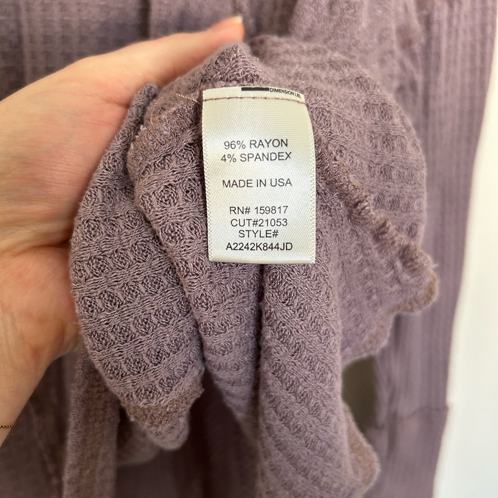 Altar’d State Boho Style Long Sleeve Dusty Purple Waffle Knit Top Size Small - Picture 3 of 5